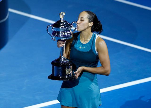 1737852751266002834.jpg (体育)(39)网球——澳网:凯斯胜萨巴伦卡女单夺冠XxjpseC007224_20250125_PEPFN0A001.jpg